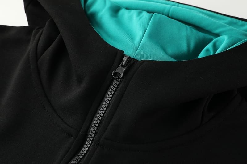 Conjunto Casaco e Calça do Barcelona 2021-2022 Conjunto Casaco e Calça do Barcelona 2021-2022