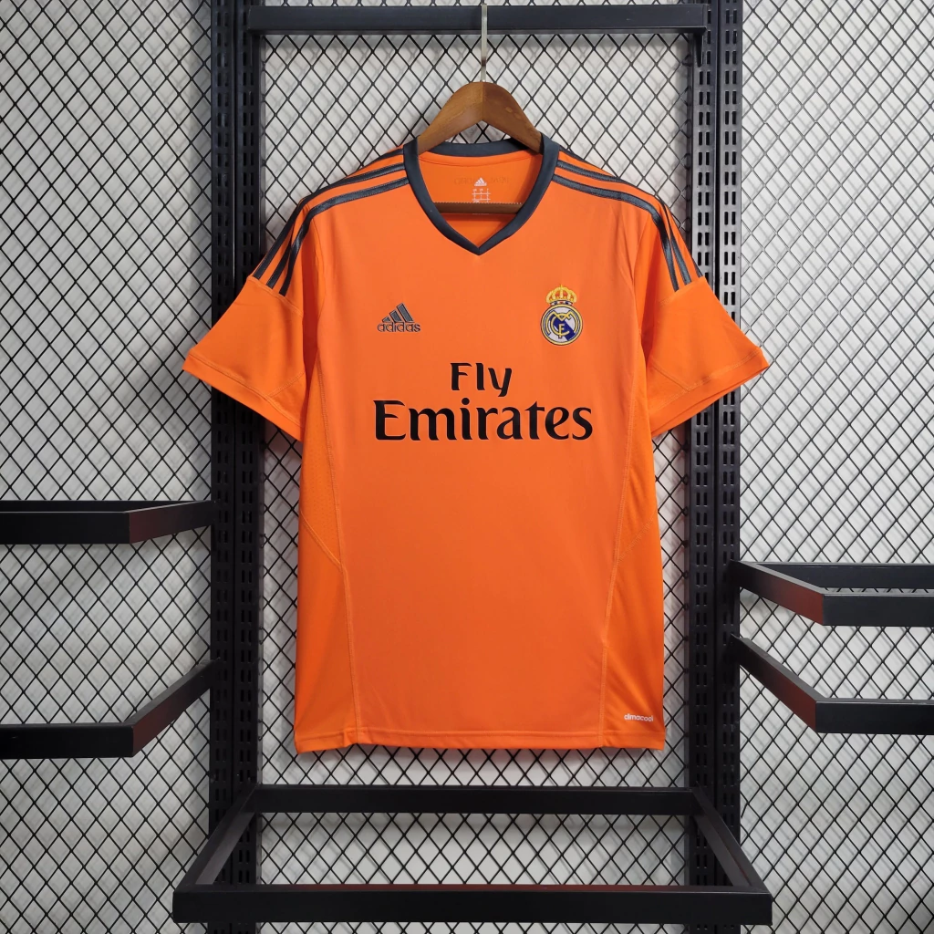 Camisa do Real Madrid Retrô 2013-2014 Camisa do Real Madrid Retrô 2013-2014