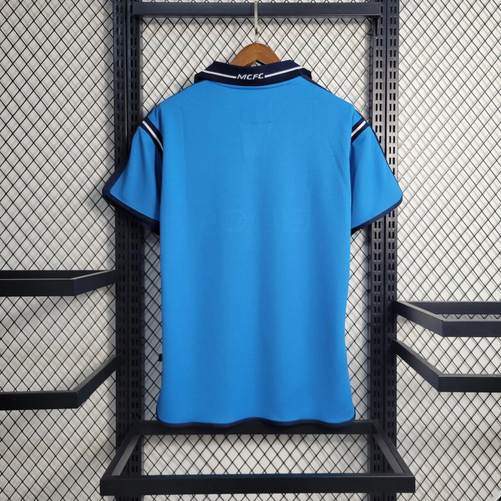 Camisa do Manchester City Retrô 2001-2002 Camisa do Manchester City Retrô 2001-2002