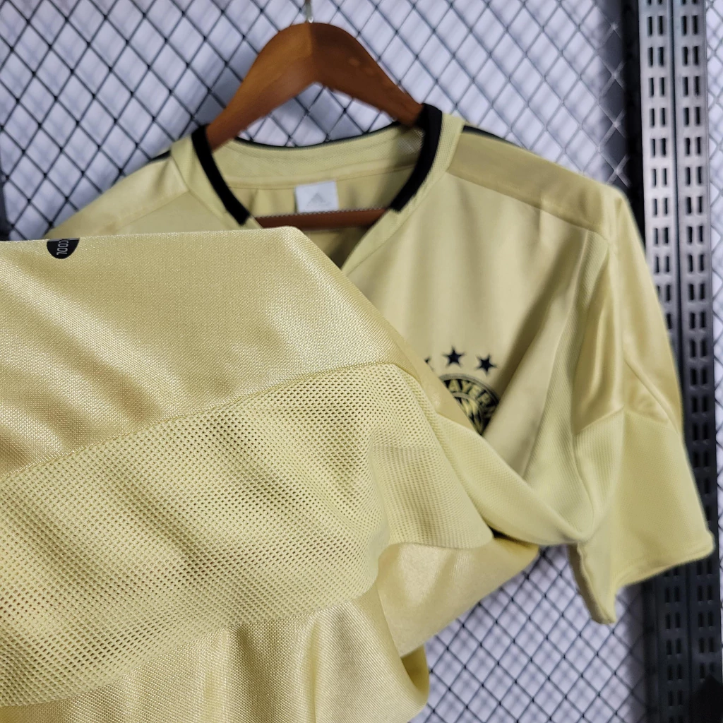 Camisa do Bayern de Munique Retrô 2004-2005 Camisa do Bayern de Munique Retrô 2004-2005