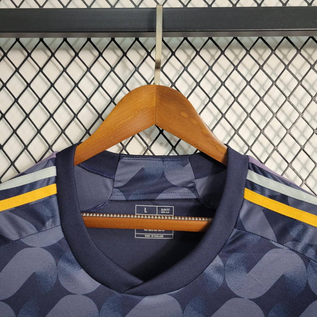 Camisa do Real Madrid Manga Longa 2023-2024 Camisa do Real Madrid Manga Longa 2023-2024