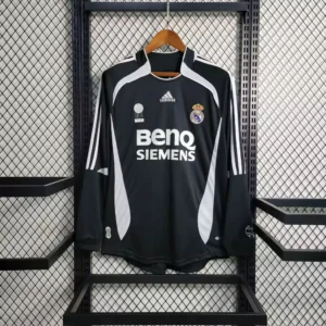 Camisa do Real Madrid Retrô Manga Longa 2006-2007