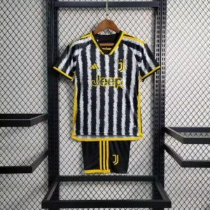 Kit de Uniforme Infantil da Juventus I 2023-2024