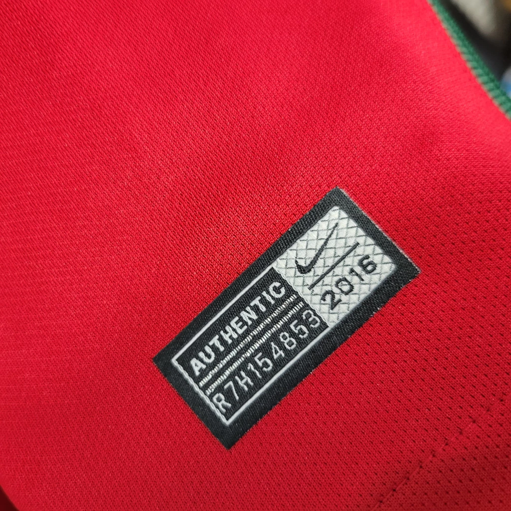 Camisa do Portugal Manga Longa Retrô 2016-2017 Camisa do Portugal Manga Longa Retrô 2016-2017