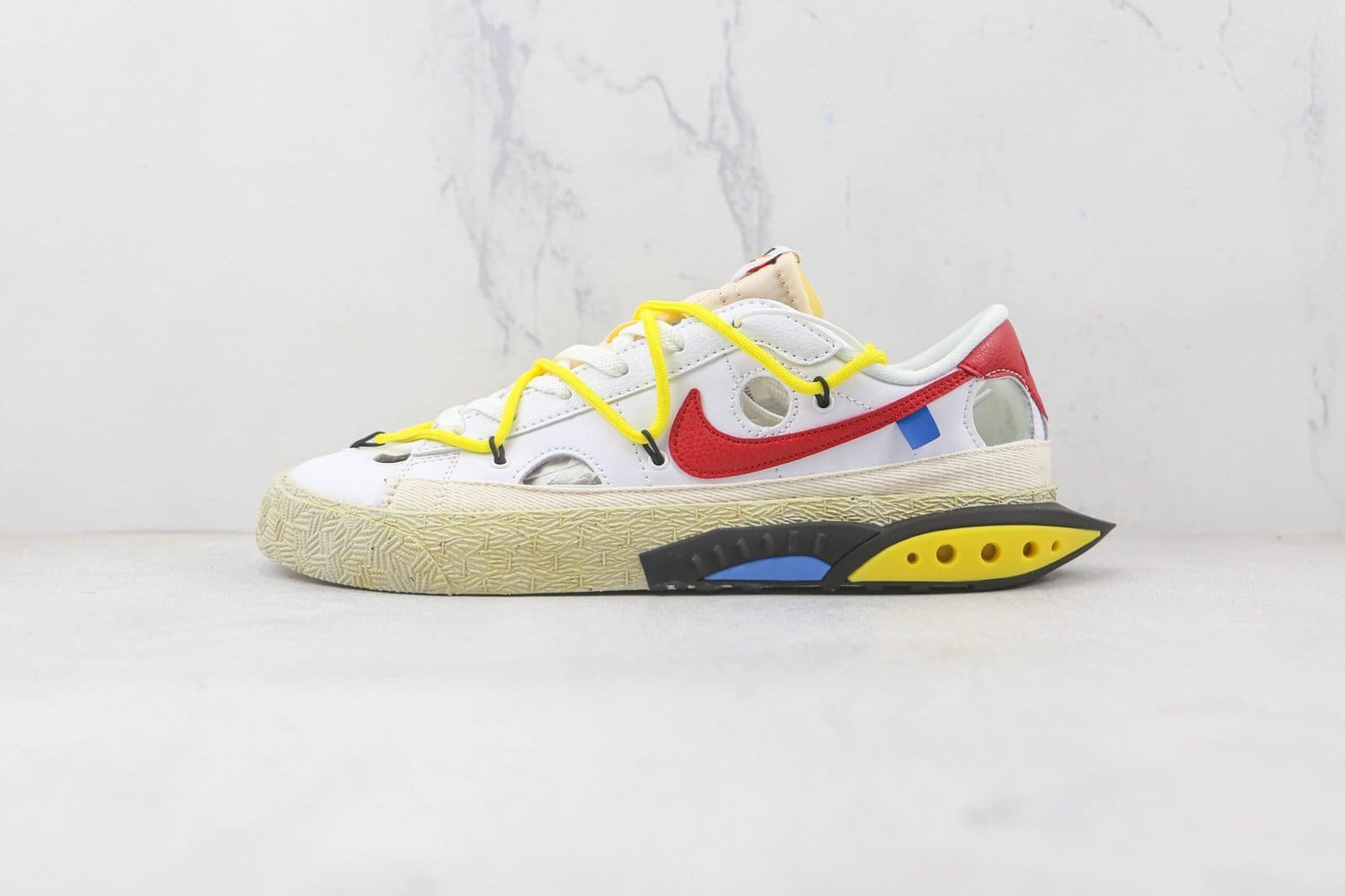 Nike Blazer Low Off-White University Red Nike Blazer Low Off-White University Red