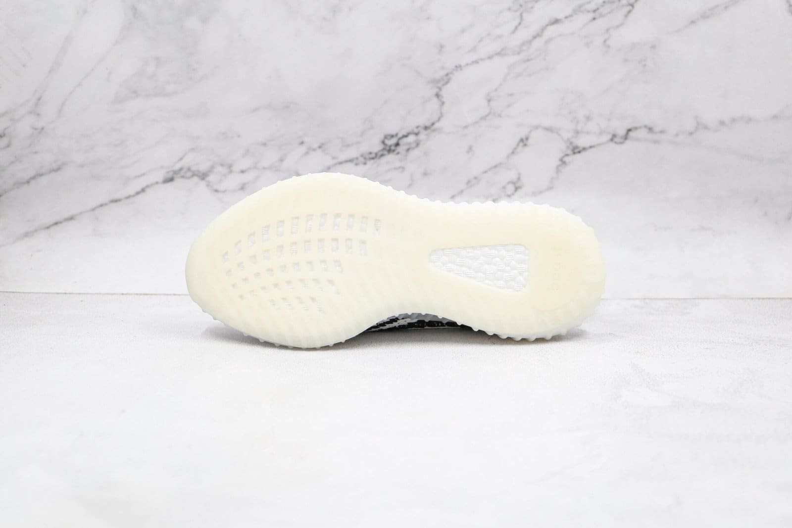 Adidas Yeezy Boost 350 V2 Zebra Adidas Yeezy Boost 350 V2 Zebra