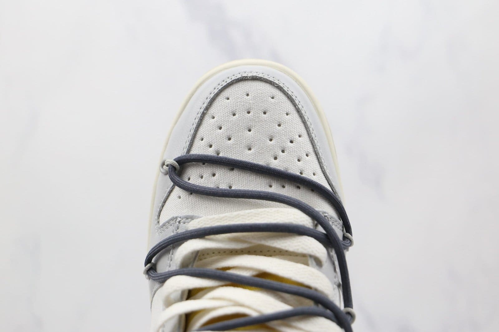 Nike Dunk Low Off White Lot 41 of 50 Nike Dunk Low Off White Lot 41 of 50