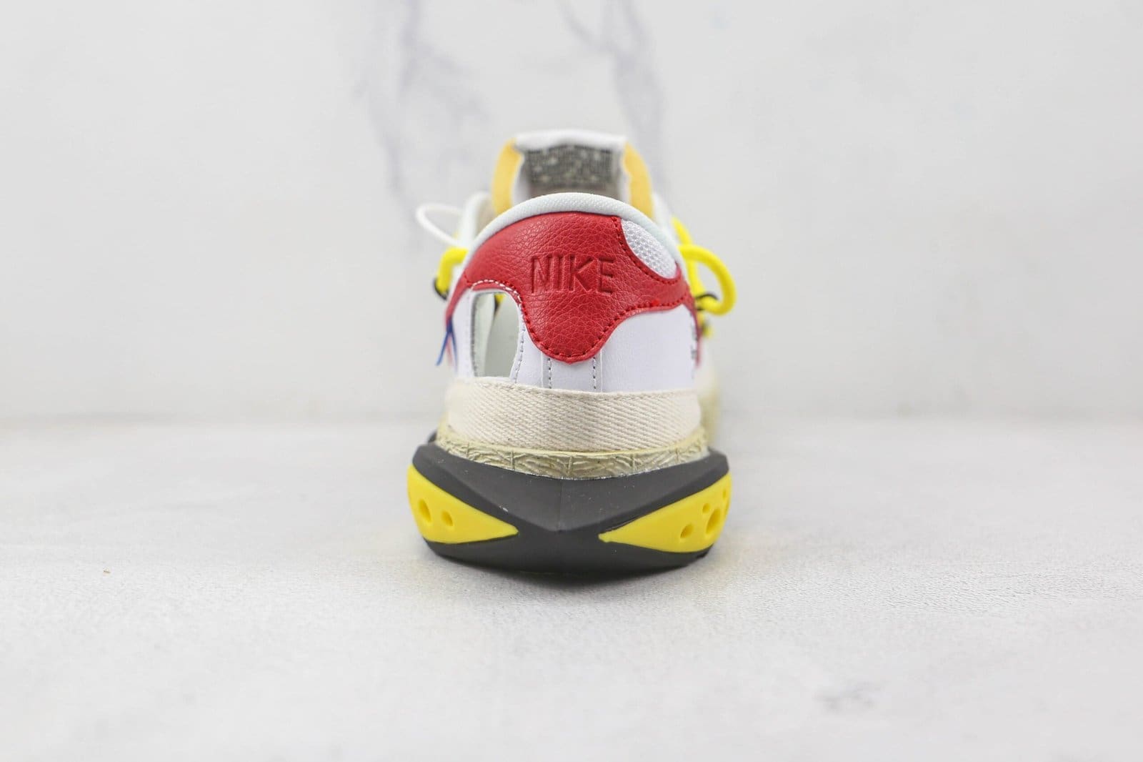 Nike Blazer Low Off-White University Red Nike Blazer Low Off-White University Red