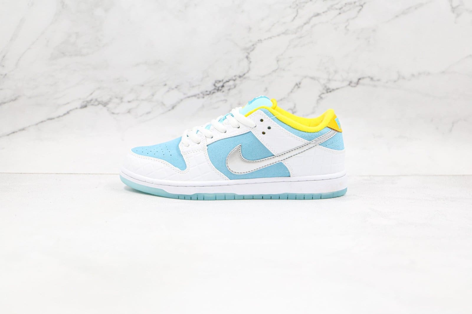 Nike SB Dunk Low Pro FTC Lagoon Pulse Nike SB Dunk Low Pro FTC Lagoon Pulse