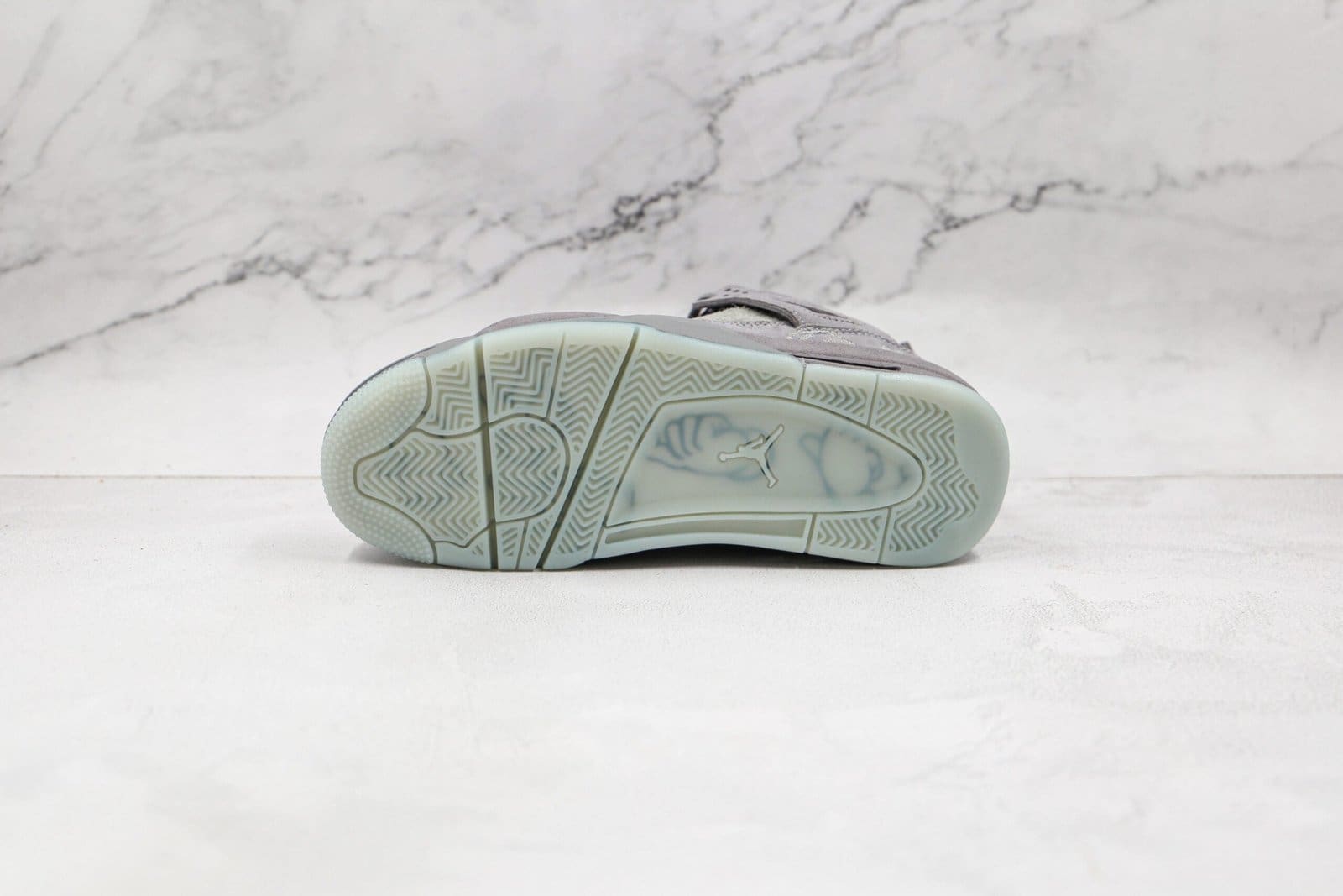 Jordan 4 Retro Kaws Jordan 4 Retro Kaws