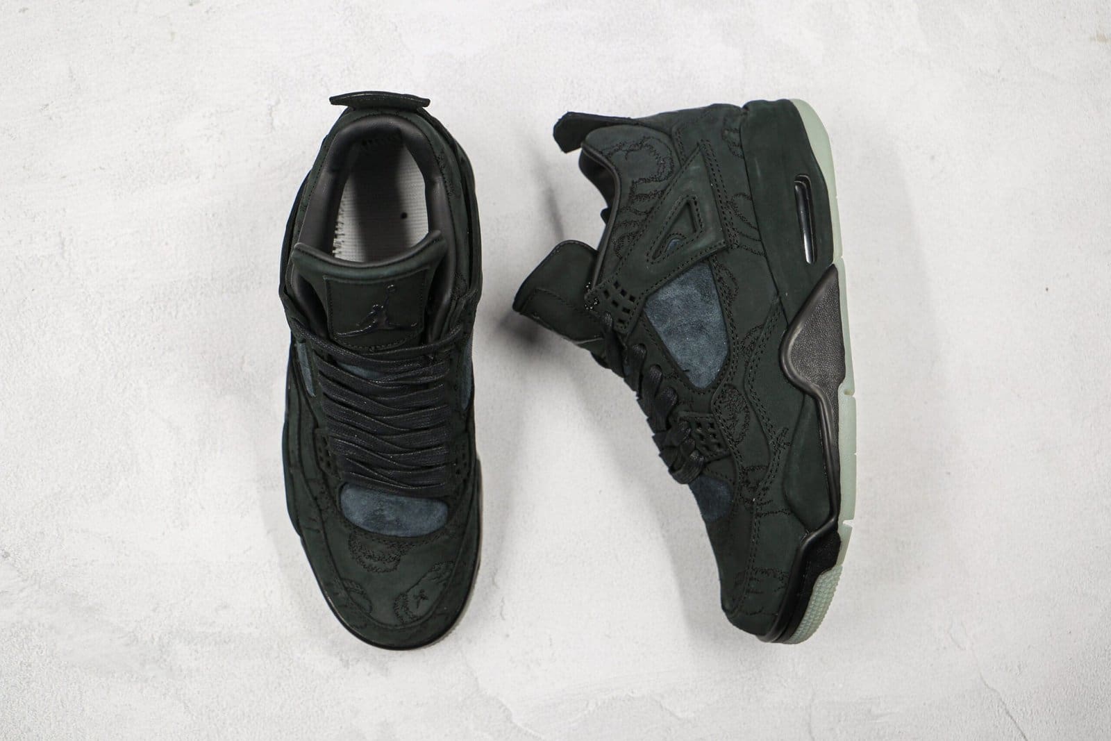 Jordan 4 Retro Kaws Black Jordan 4 Retro Kaws Black