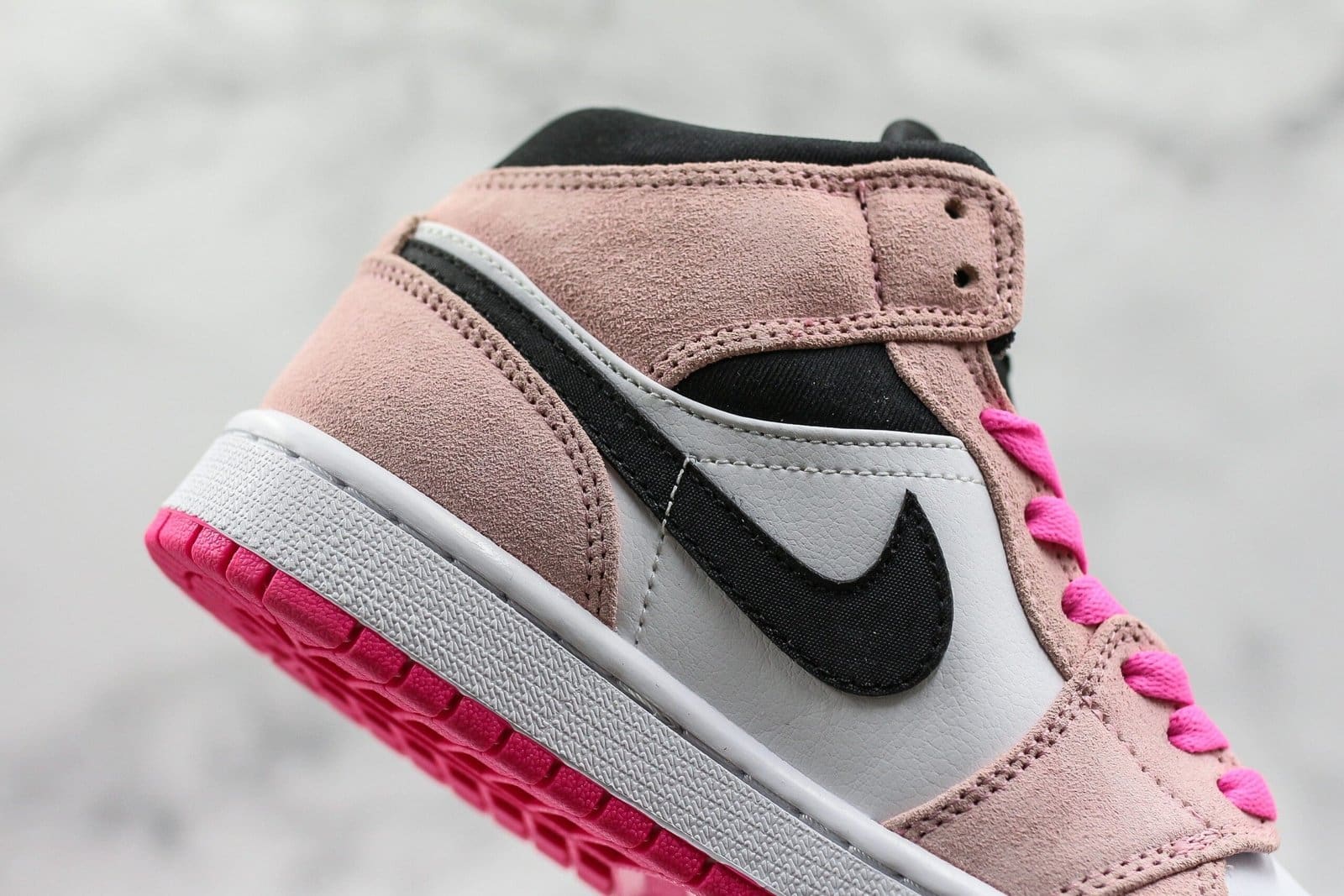 Jordan 1 Mid Crimson Tint Jordan 1 Mid Crimson Tint