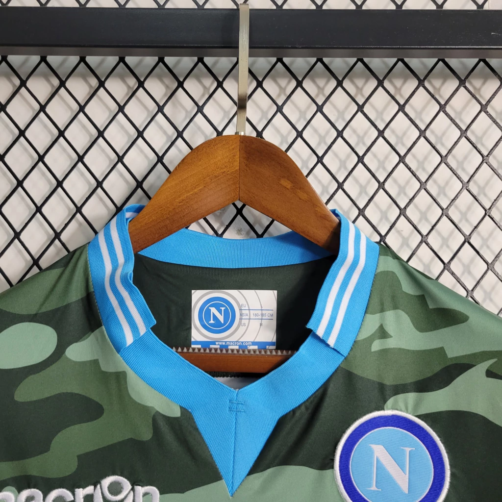 Camisa do Napoli Retrô 2013-2014 Camisa do Napoli Retrô 2013-2014