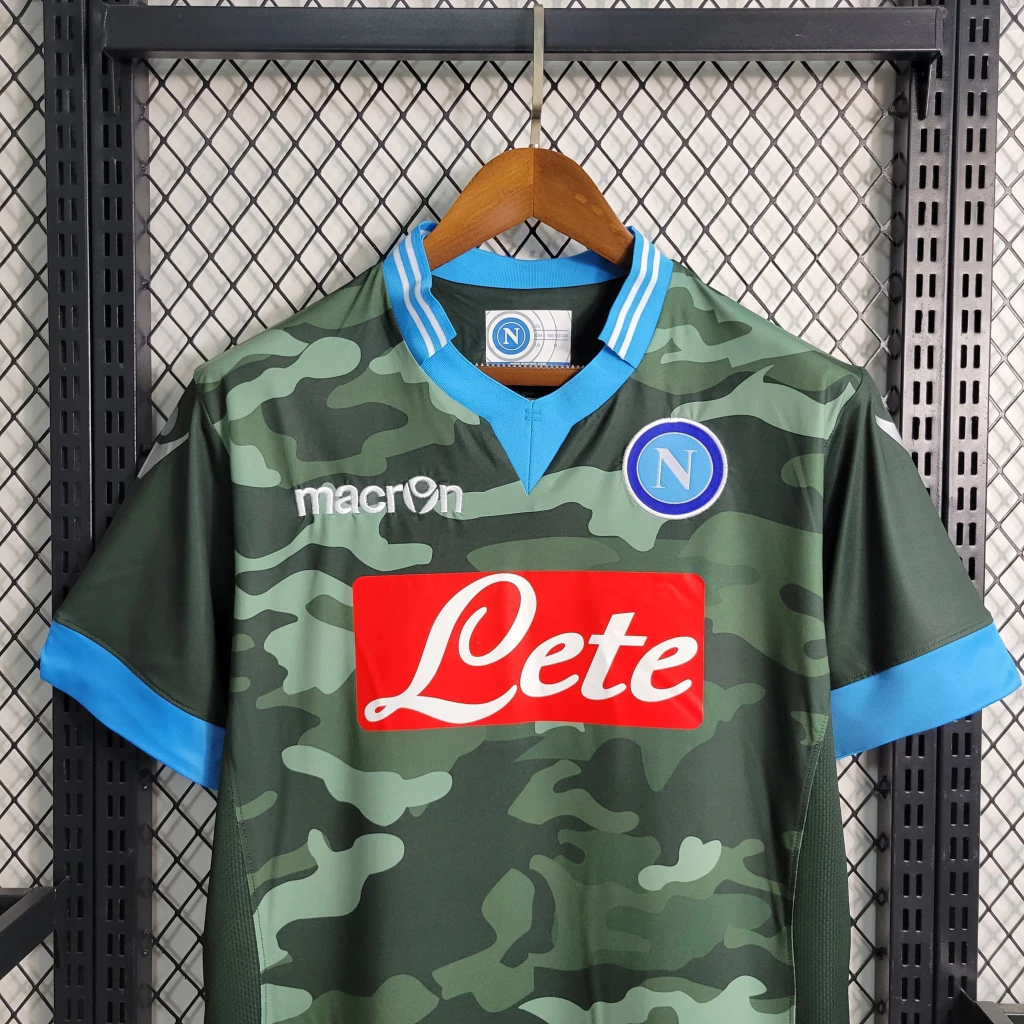 Camisa do Napoli Retrô 2013-2014 Camisa do Napoli Retrô 2013-2014