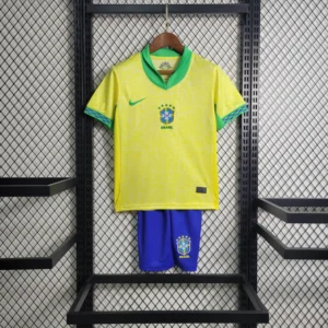 Kit de Uniforme Infantil do Brasil I 2024-2025