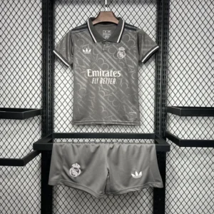 Kit de Uniforme Infantil do Real Madrid III 2024-2025